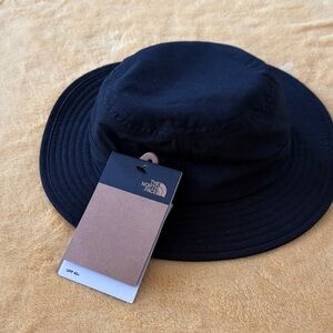 BNWT The North Face Kids Bucket Hat Size S